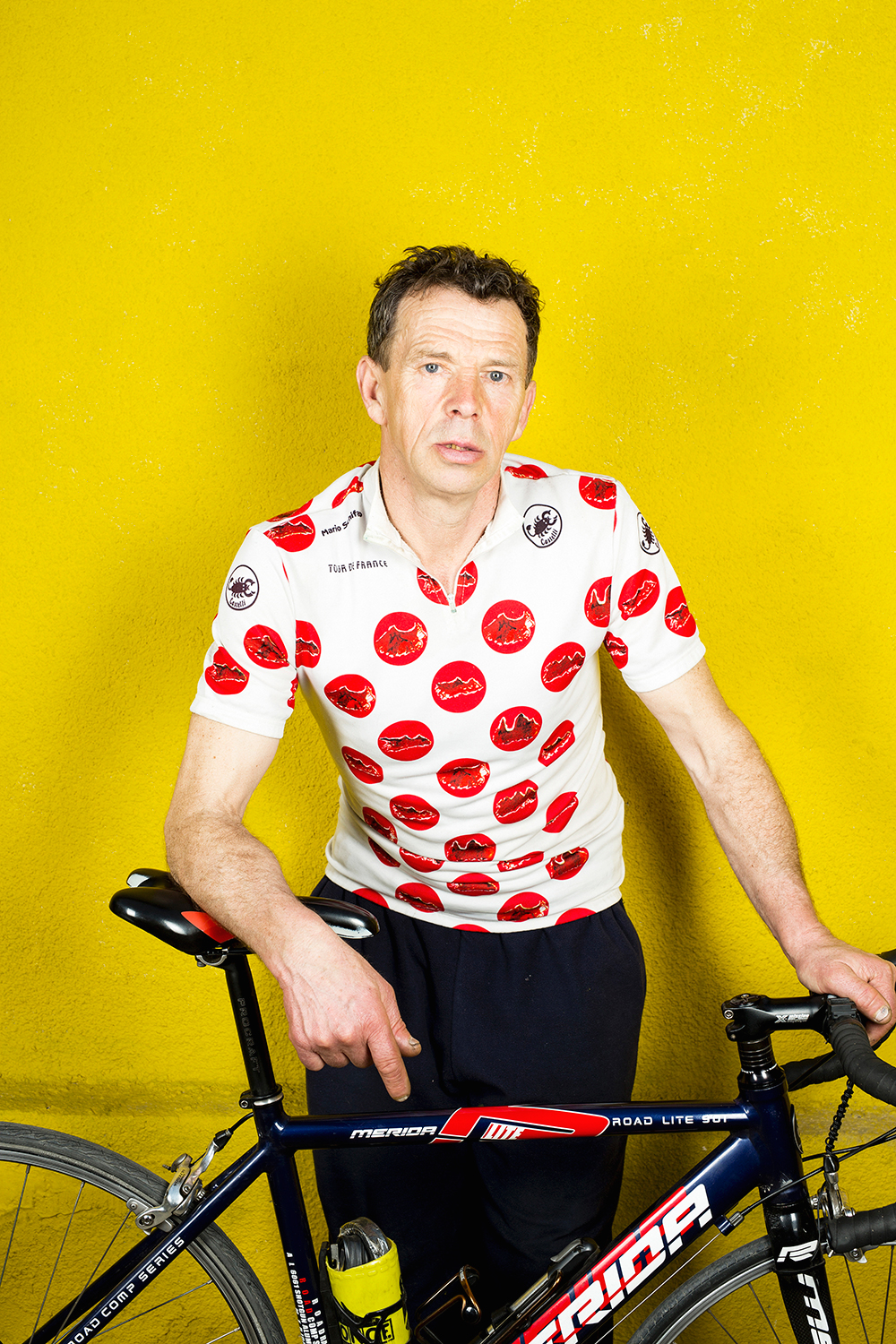 bike-Mechanic-yellow-MarioSchifano-dots-jersey